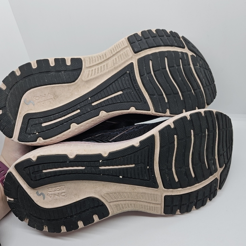 Brooks Glycerin 19 GTS running shoes black with pink accents women's 11 - Picture 9 of 9
